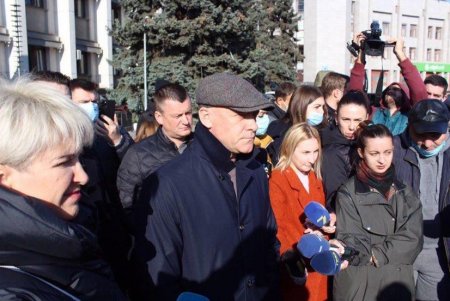 Протестующих против карантина выходного дня предпринимателей поддержал мэр Одессы (фото)
