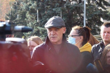 Протестующих против карантина выходного дня предпринимателей поддержал мэр Одессы (фото)