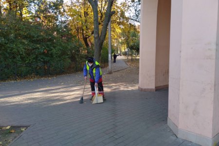 Памятники, бюветы и фонтаны в Малиновском районе привели в порядок (фото)