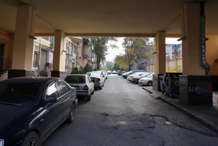 Покровский – один из самых зеленых переулков в Одессе (фоторепортаж)
