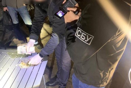 Руководитель подразделения полиции ежемесячно вымогал у предпринимателей до 100 тысяч гривен за прикрытие незаконной деятельности (фото)
