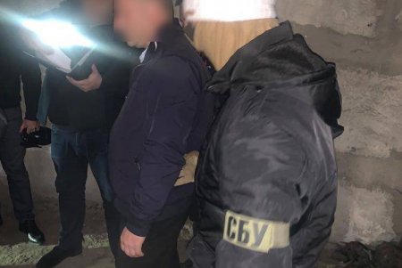 Руководитель подразделения полиции ежемесячно вымогал у предпринимателей до 100 тысяч гривен за прикрытие незаконной деятельности (фото)
