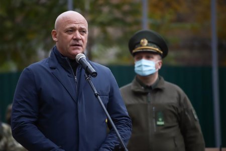 Мэр Одессы Геннадий Труханов вручил пограничникам спецтехнику для охраны государственной границы (фото)