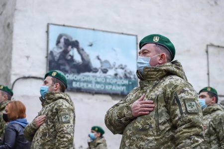 Мэр Одессы Геннадий Труханов вручил пограничникам спецтехнику для охраны государственной границы (фото)