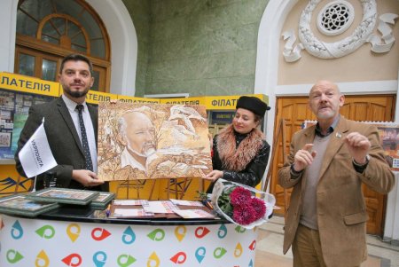 На Главпочтампе ко Всемирному дню доброты подготовили подарок для всех одесситов (фоторепортаж) 