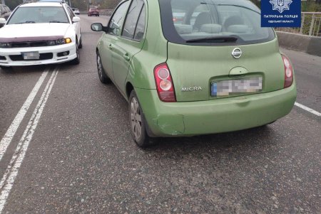 На Ивановском мосту мотоциклист потерял управление и устроил тройное ДТП (фото)