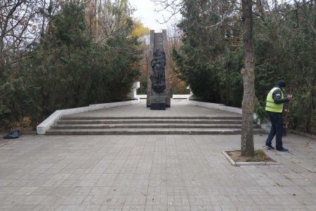 Бювет и памятники в Киевском районе привели в порядок (фото)