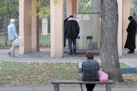 Сквер Мечникова капитально ремонтируют (фоторепортаж)