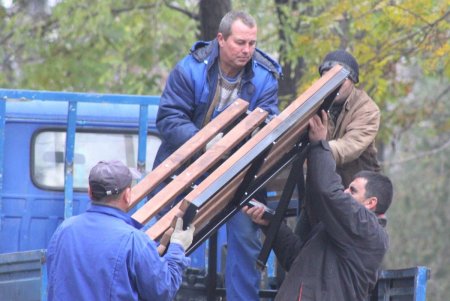 Сквер Мечникова капитально ремонтируют (фоторепортаж)