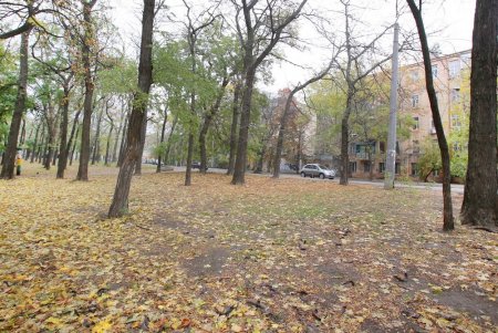 Сквер Мечникова капитально ремонтируют (фоторепортаж)