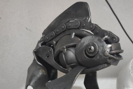 Житель региона создает оригинальные скульптуры из металлолома (фото)