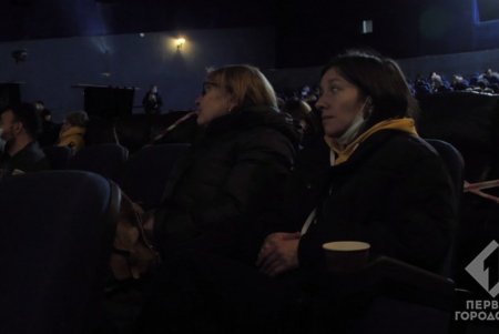 «Мать апостолов»: на допремьерный показ в Одессе пригласили ветеранов АТО и ООС (фото)