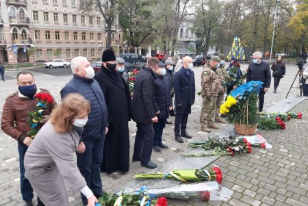 В Одессе почтили память погибших участников Революции Достоинства (фото)