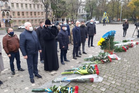 В Одессе почтили память погибших участников Революции Достоинства (фото)