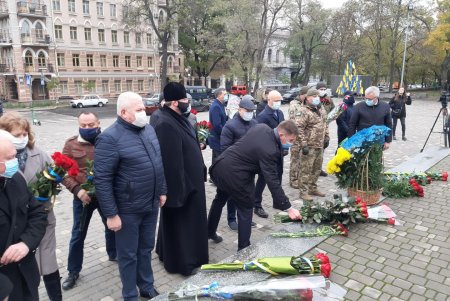 В Одессе почтили память погибших участников Революции Достоинства (фото)