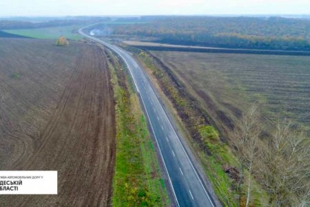 Дорожники отремонтировали участок трассы между Балтой и Подольском (фото)