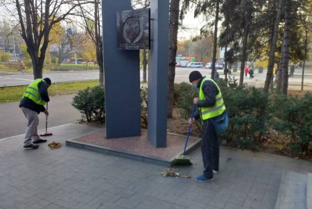 Коммунальщики привели в порядок девять бюветов, фонтанов и памятников в Малиновском районе (фото)