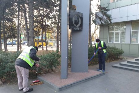 Коммунальщики привели в порядок девять бюветов, фонтанов и памятников в Малиновском районе (фото)
