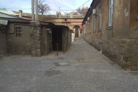 В Одессе завершили капитальный ремонт внутриквартальных проездов и внутридомовых территорий (фото) 