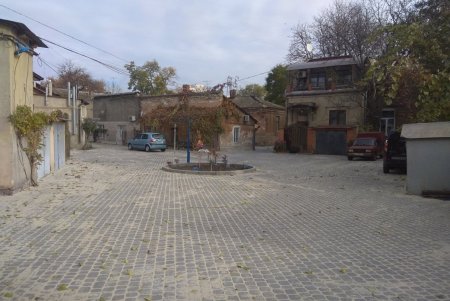 В Одессе завершили капитальный ремонт внутриквартальных проездов и внутридомовых территорий (фото) 