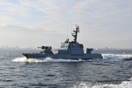 В Одессе военные моряки тренировались в управлении группами судов и обороне кораблей по стандартам НАТО (фото)