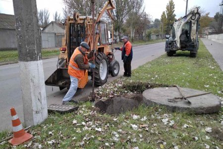 Одесские коммунальщики очистили городские системы сброса сточных вод (фото)