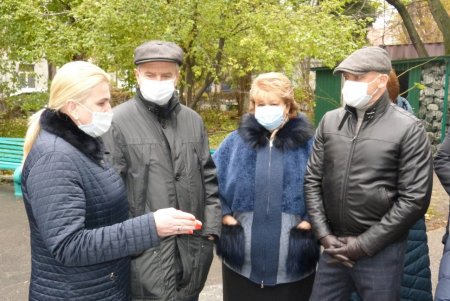 Мэр Одессы и глава ОГА посетили с проверкой медучреждения, в которых в ближайшее время развернут дополнительные места для больных COVID-19 (фото)
