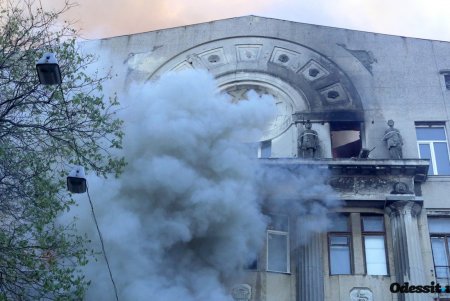 Пожар на Троицкой: первая годовщина со дня трагедии (фоторепортаж)