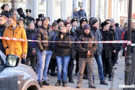 Пожар на Троицкой: первая годовщина со дня трагедии (фоторепортаж)