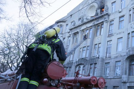 Пожар на Троицкой: первая годовщина со дня трагедии (фоторепортаж)