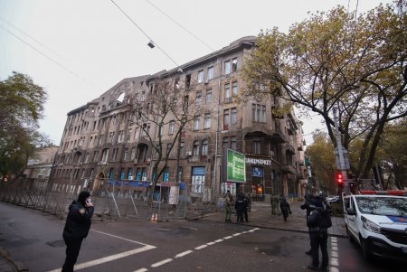 Пожар на Троицкой: первая годовщина со дня трагедии (фоторепортаж)