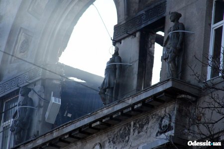 Пожар на Троицкой: первая годовщина со дня трагедии (фоторепортаж)