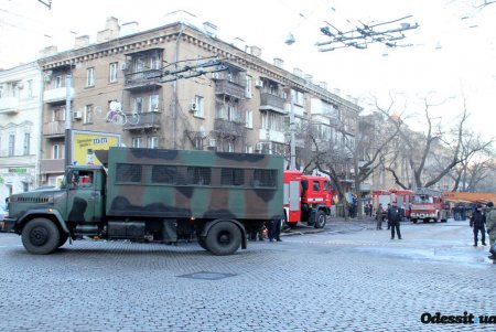 Пожар на Троицкой: первая годовщина со дня трагедии (фоторепортаж)