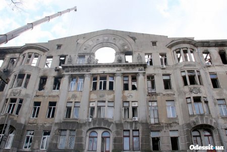Пожар на Троицкой: первая годовщина со дня трагедии (фоторепортаж)