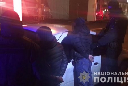 Одессит организовал похищение экс-супруги: женщину вывезли в лес, избили и ограбили (фото, видео)