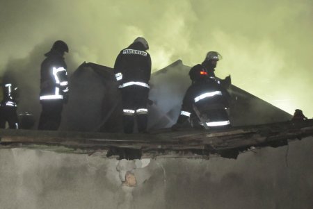 Заброшенное здание горело на улице Бернардацци (фото)