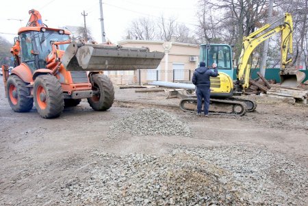 Ход благоустройства Алексеевского сквера (фоторепортаж)