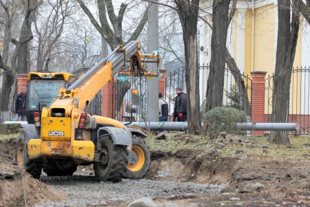 Ход благоустройства Алексеевского сквера (фоторепортаж)