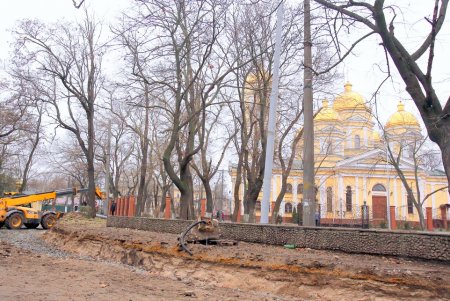 Ход благоустройства Алексеевского сквера (фоторепортаж)