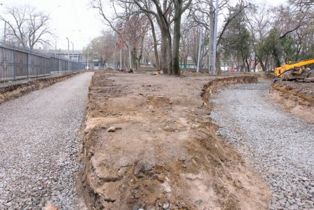 Ход благоустройства Алексеевского сквера (фоторепортаж)