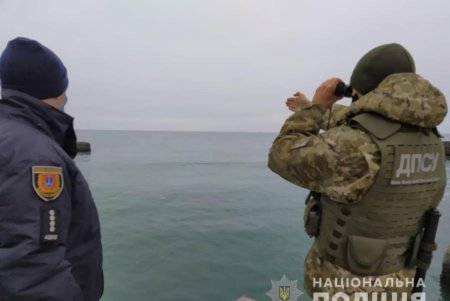 На побережье в Киевском районе прошли совместные учения полицейских и пограничников (фото)