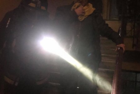 В результате пожара на Пастера пенсионерка госпитализирована в крайне тяжелом состоянии (фото)