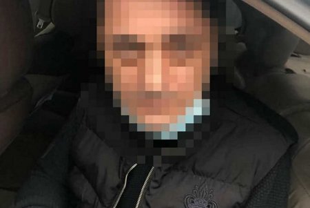 В Киевском районе неравнодушные горожане помогли задержать группу мужчин, вероятно, проникших в чужой дом (фото)