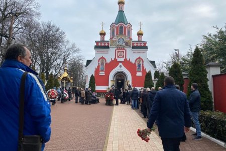 В последний путь одесситы провели советника городского головы по вопросам ЖКХ Михаила Козырева (фото)