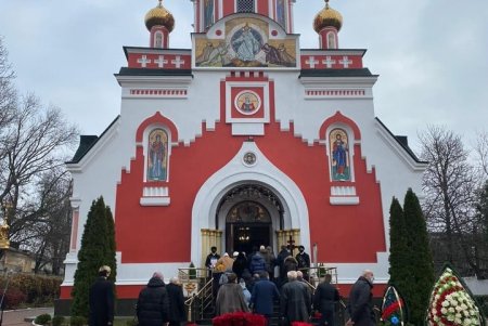 В последний путь одесситы провели советника городского головы по вопросам ЖКХ Михаила Козырева (фото)