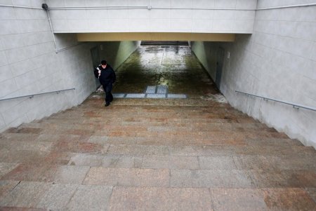Отремонтированный подземный переход у железнодорожного вокзала (фоторепортаж)
