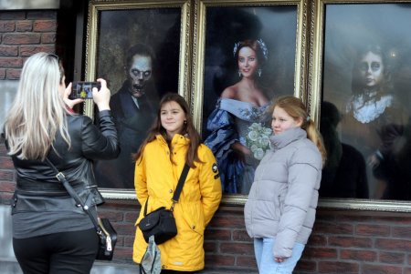Встретив Новый год, одесситы ринулись отдыхать в парк Шевченко (фоторепортаж) 