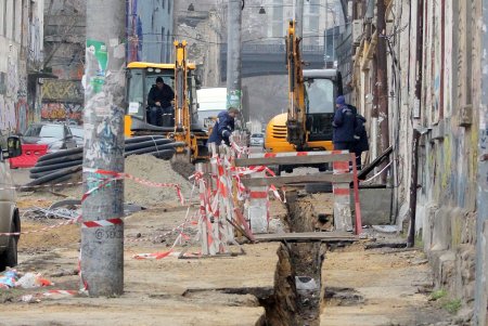 Старт реконструкции Деволановского спуска (фоторепортаж)