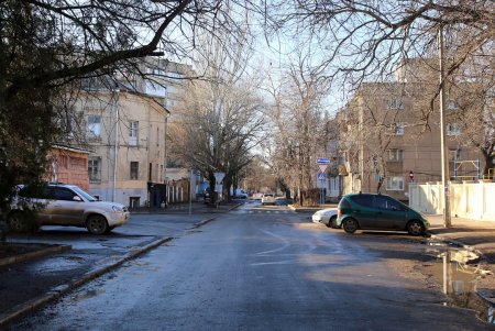 Прогулка по улице Кутузакия (фоторепортаж)