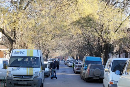 Прогулка по улице Кутузакия (фоторепортаж)